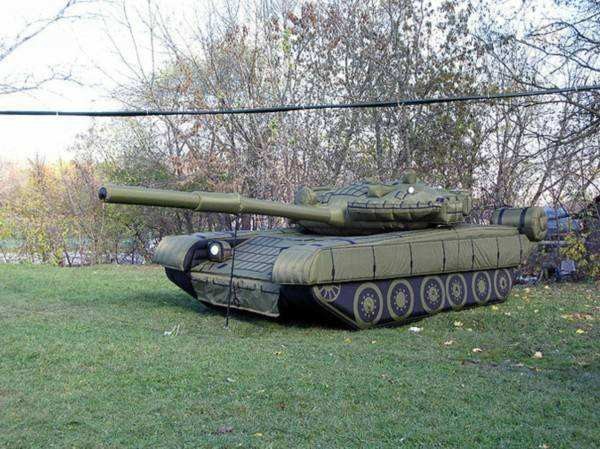 玉林陆地军事假目标坦克